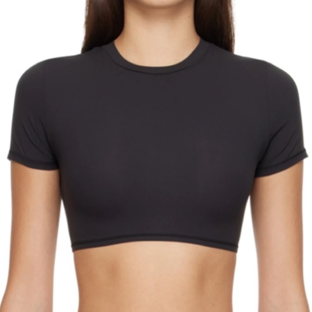 Skims super crop tshirt